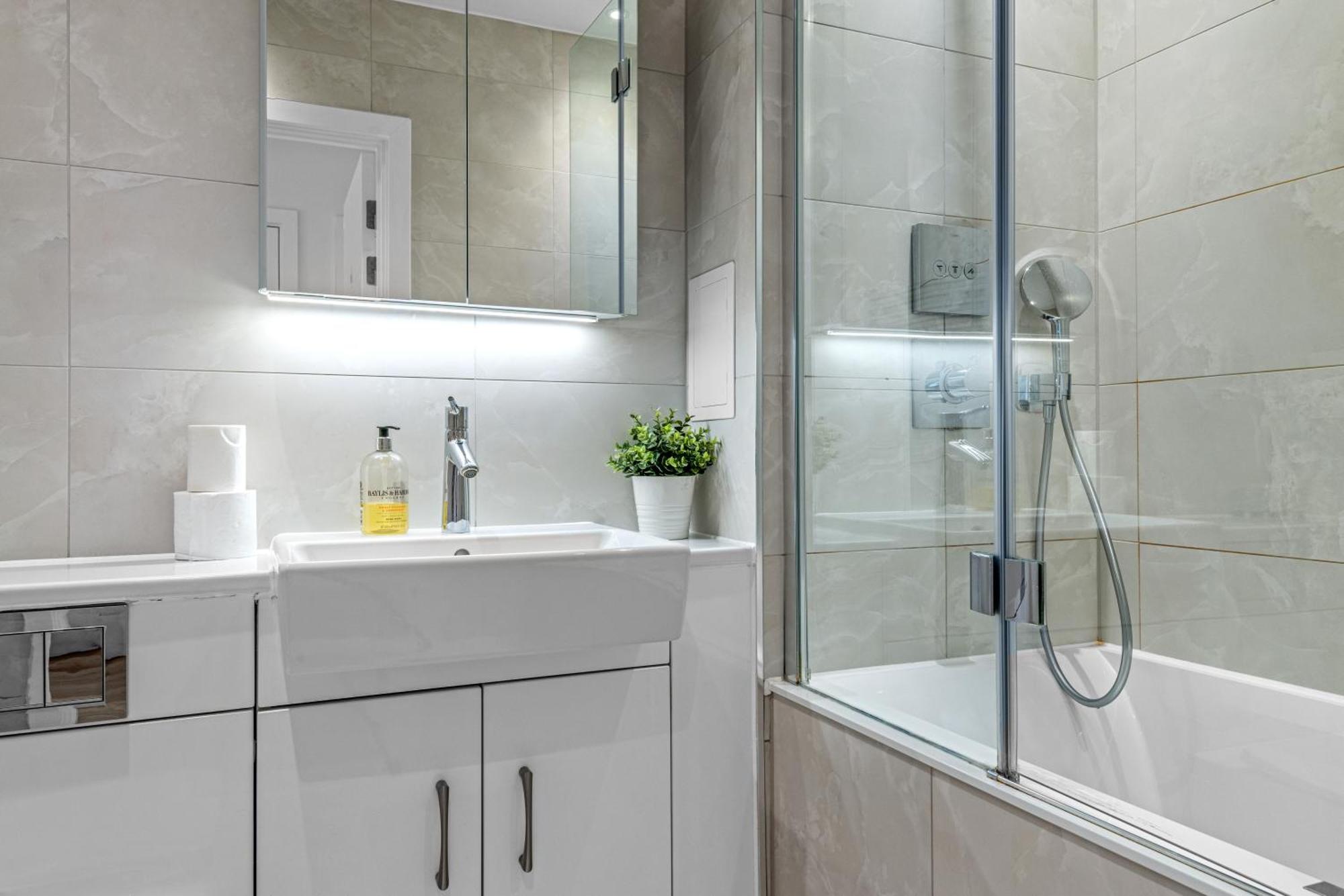 Londwell, Heart Of Notting Hill, Balcony Suite Luxury London Eksteriør billede